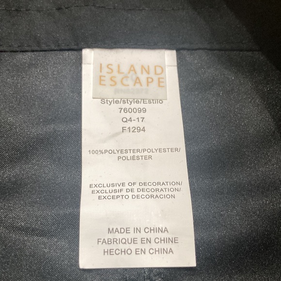 Island Escape board shorts - Picture 4 of 9